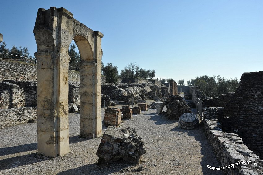 115 Grotte di Catullo.JPG